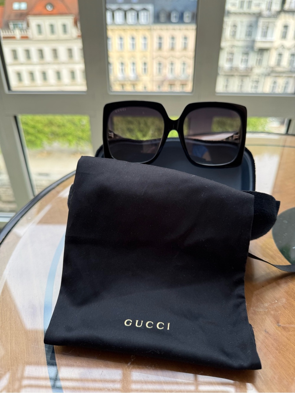 Gucci Black Oversized Square Sunglasses with Gradient Lenses